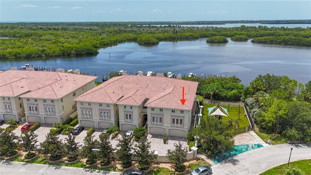 На продажу: $1,350,000 (4 спален, 4 ванн, 3607 Квадратных фут)