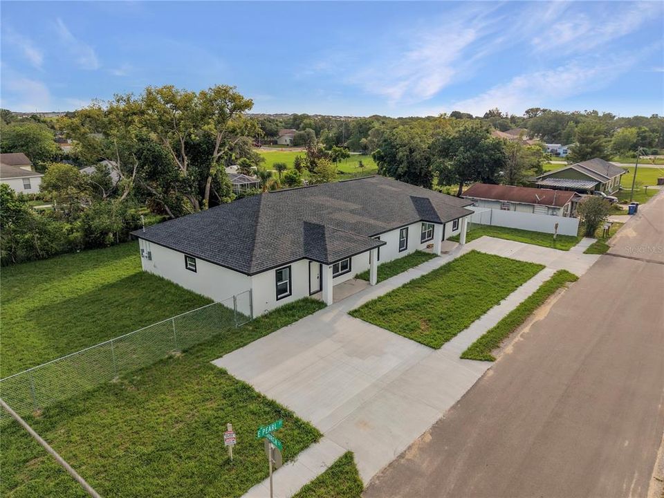 For Rent: $1,999 (4 beds, 2 baths, 1706 Square Feet)