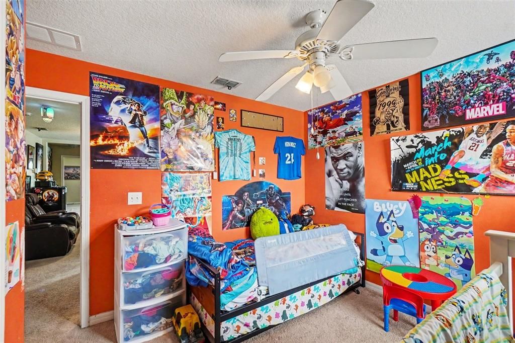 For Sale: $375,614 (4 beds, 2 baths, 2374 Square Feet)