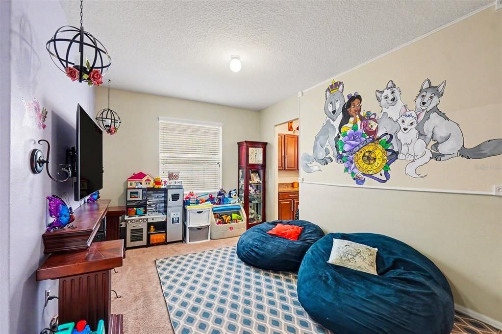 For Sale: $375,614 (4 beds, 2 baths, 2374 Square Feet)
