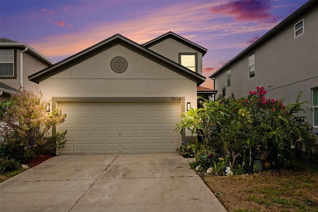 For Sale: $375,614 (4 beds, 2 baths, 2374 Square Feet)