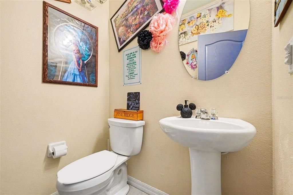 For Sale: $375,614 (4 beds, 2 baths, 2374 Square Feet)