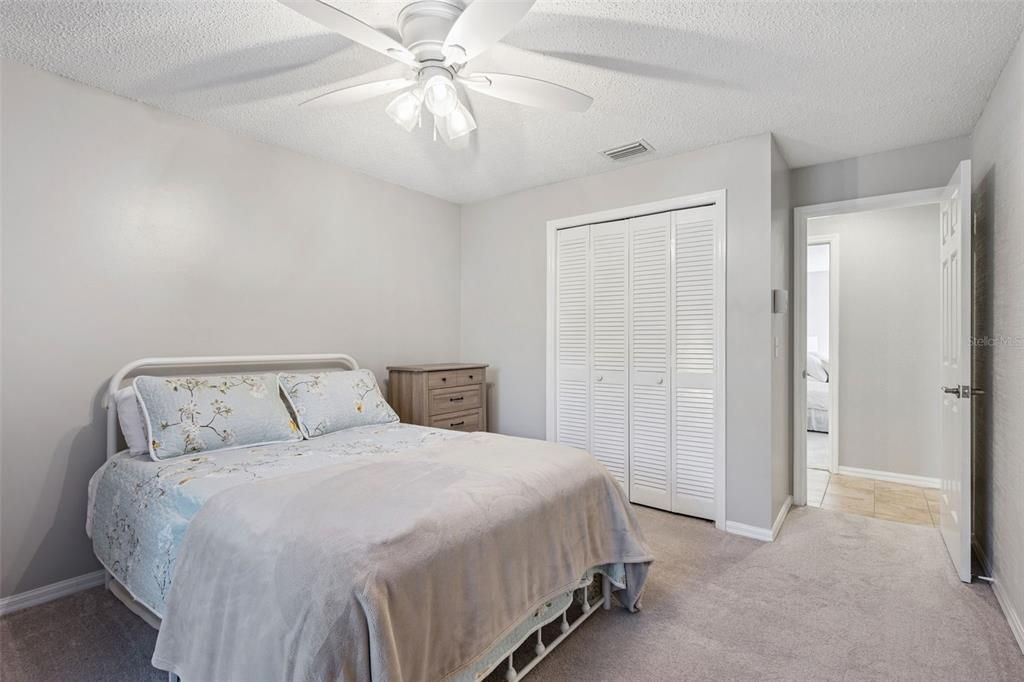For Sale: $520,000 (4 beds, 2 baths, 1852 Square Feet)