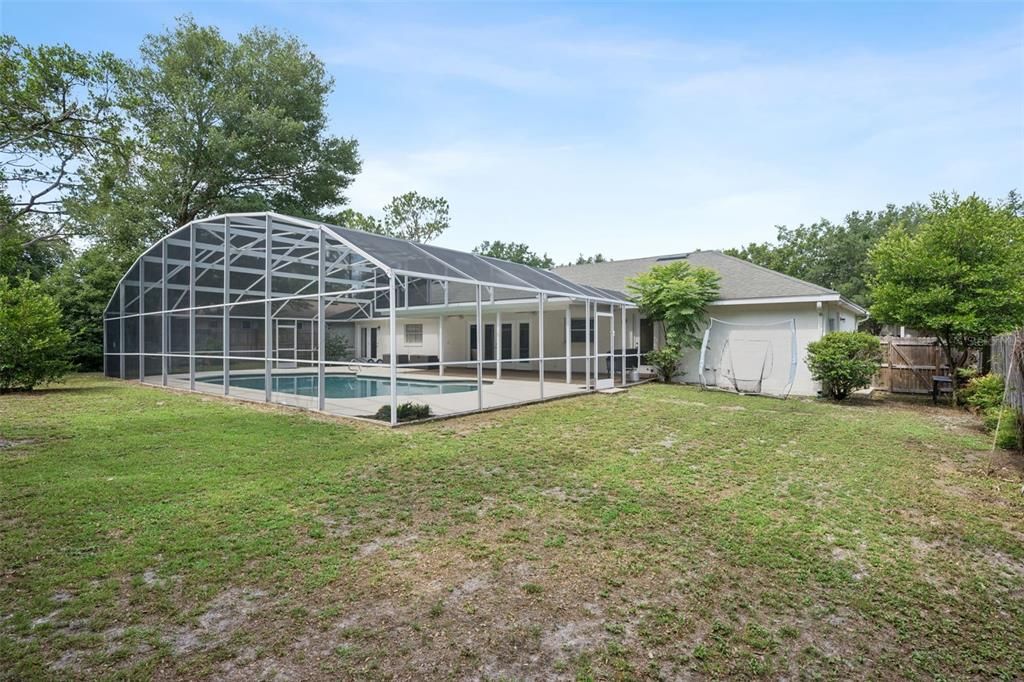 For Sale: $520,000 (4 beds, 2 baths, 1852 Square Feet)