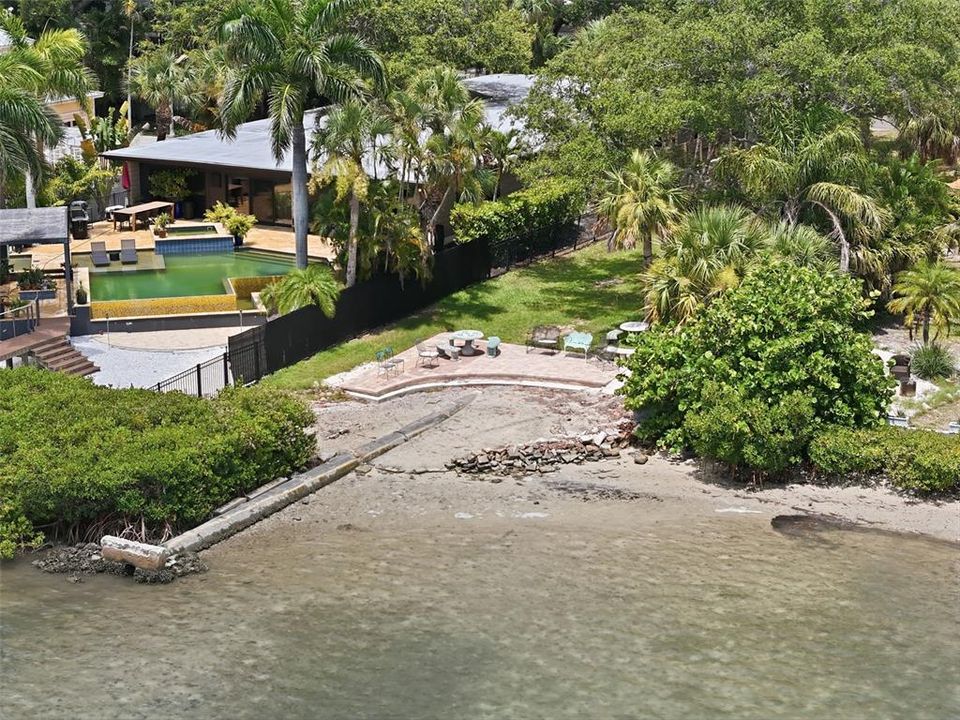 En Venta: $819,900 (4 camas, 3 baños, 2181 Pies cuadrados)