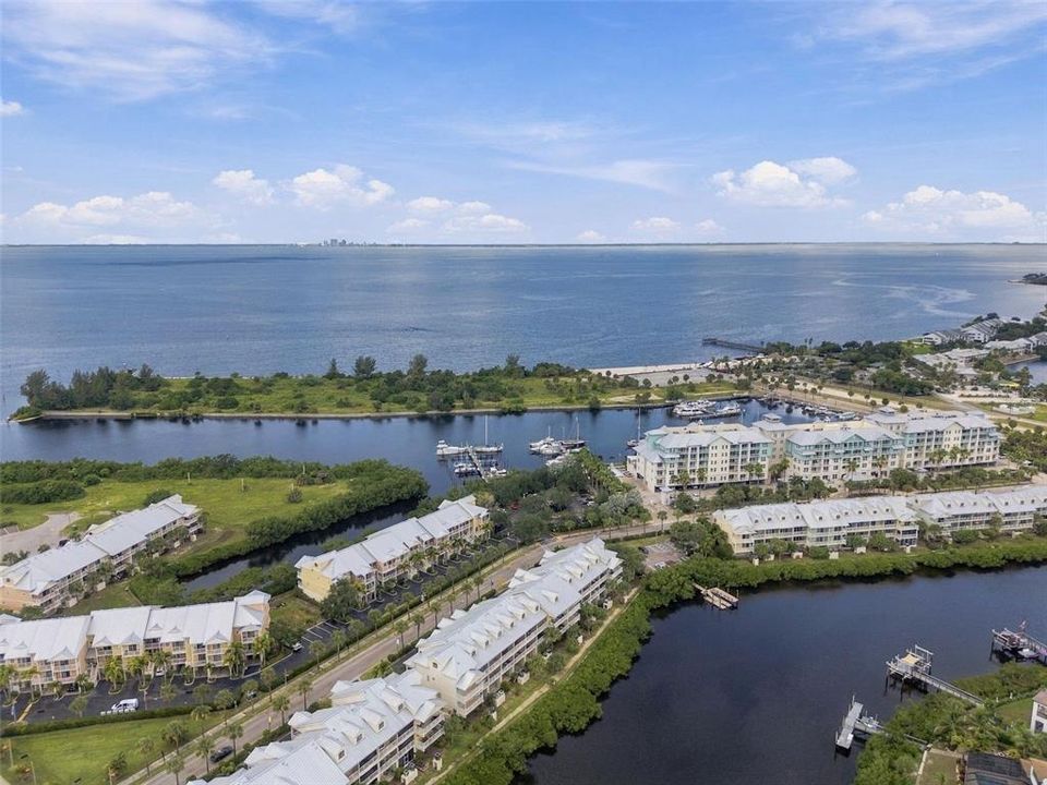 На продажу: $449,000 (3 спален, 3 ванн, 1415 Квадратных фут)