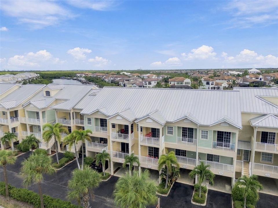 На продажу: $449,000 (3 спален, 3 ванн, 1415 Квадратных фут)