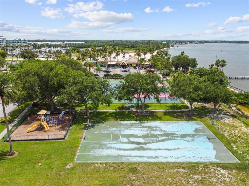 На продажу: $449,000 (3 спален, 3 ванн, 1415 Квадратных фут)