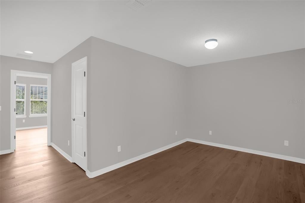 В аренду: $2,300 (2 спален, 2 ванн, 1617 Квадратных фут)