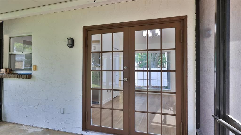 En Venta: $295,000 (3 camas, 2 baños, 1430 Pies cuadrados)