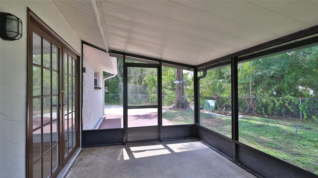 En Venta: $295,000 (3 camas, 2 baños, 1430 Pies cuadrados)