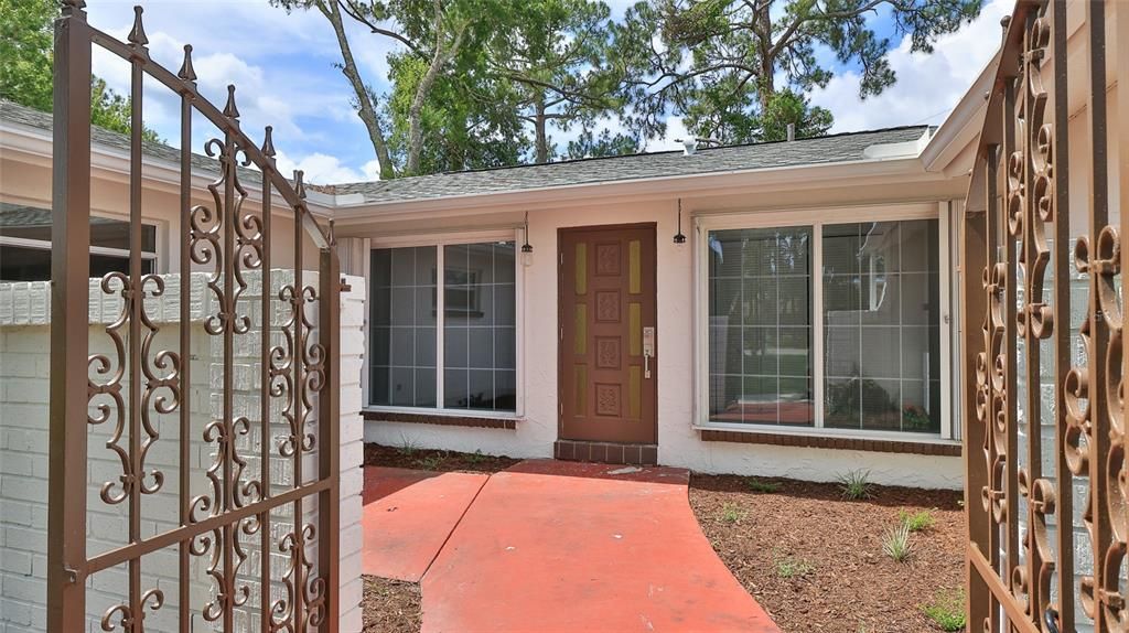 En Venta: $295,000 (3 camas, 2 baños, 1430 Pies cuadrados)
