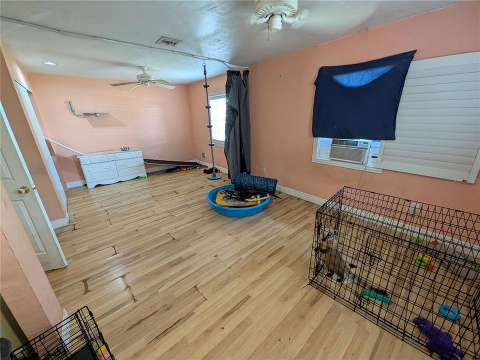 For Sale: $317,000 (2 beds, 2 baths, 1342 Square Feet)