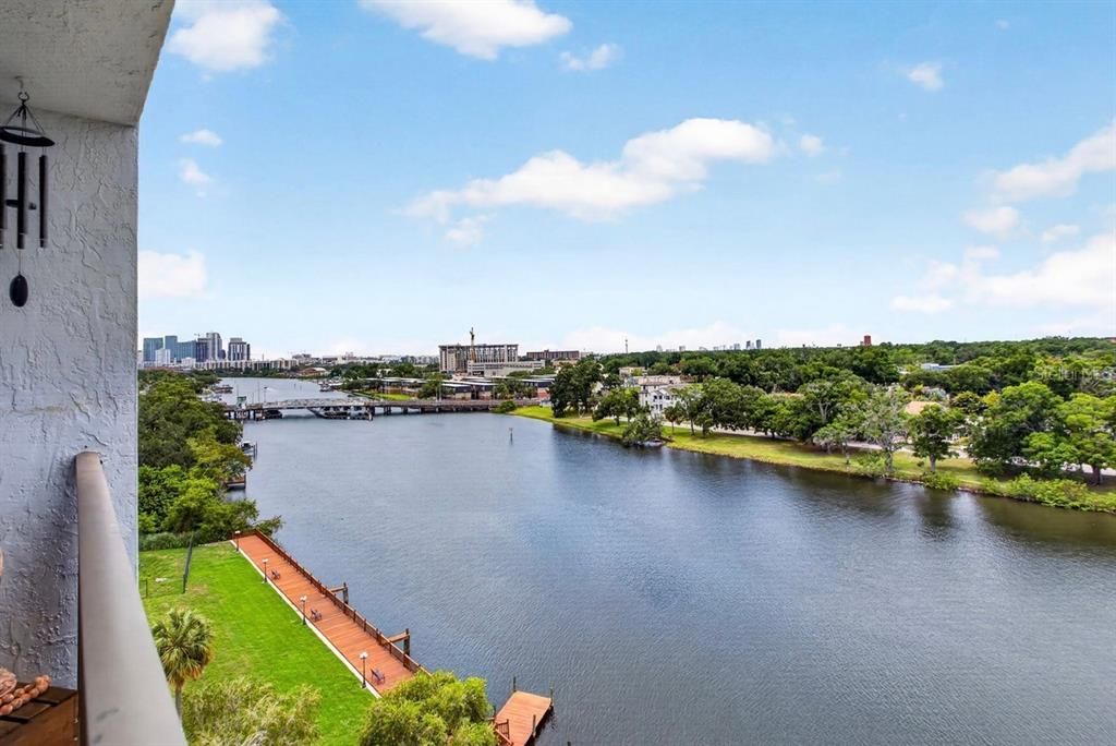 En Venta: $425,000 (3 camas, 2 baños, 1547 Pies cuadrados)
