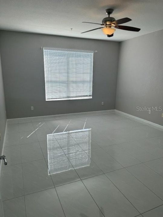 For Rent: $2,295 (3 beds, 2 baths, 1962 Square Feet)