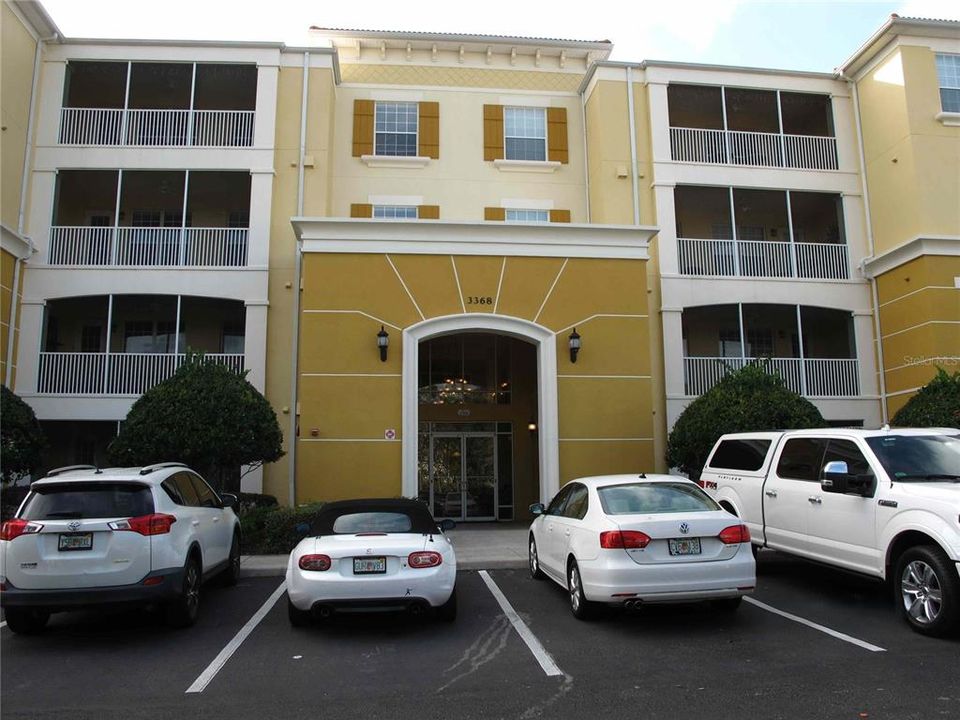 For Rent: $2,295 (3 beds, 2 baths, 1962 Square Feet)
