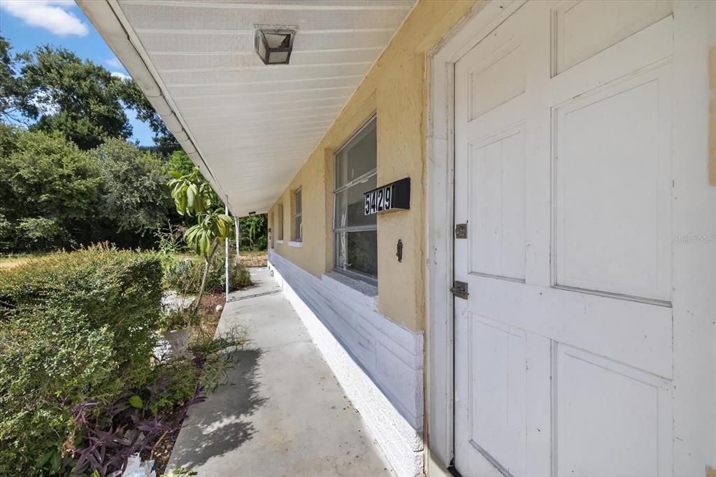 For Rent: $1,200 (1 beds, 1 baths, 624 Square Feet)