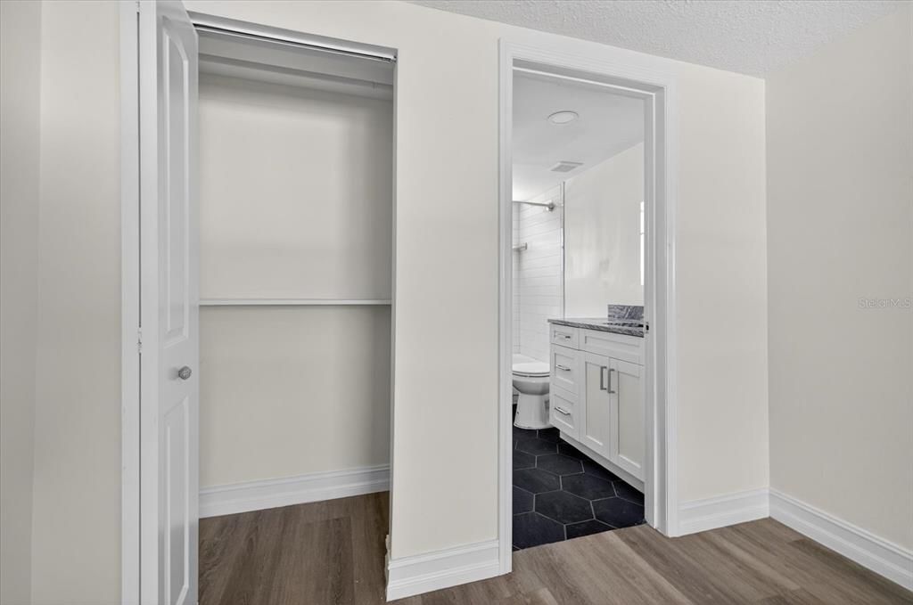 For Rent: $1,200 (1 beds, 1 baths, 624 Square Feet)
