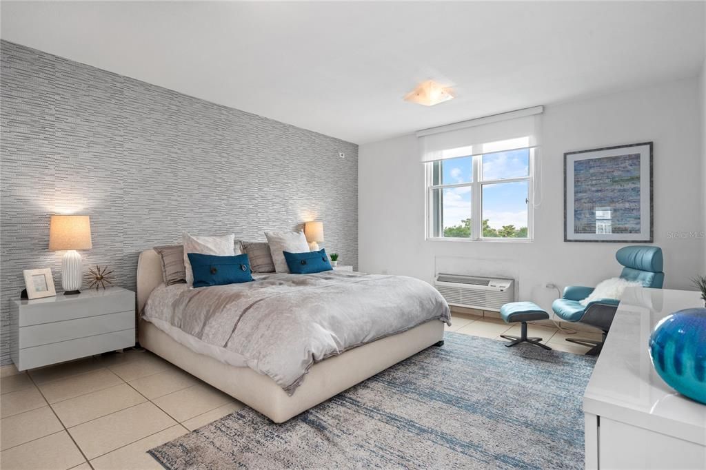 En Venta: $895,000 (3 camas, 2 baños, 1750 Pies cuadrados)