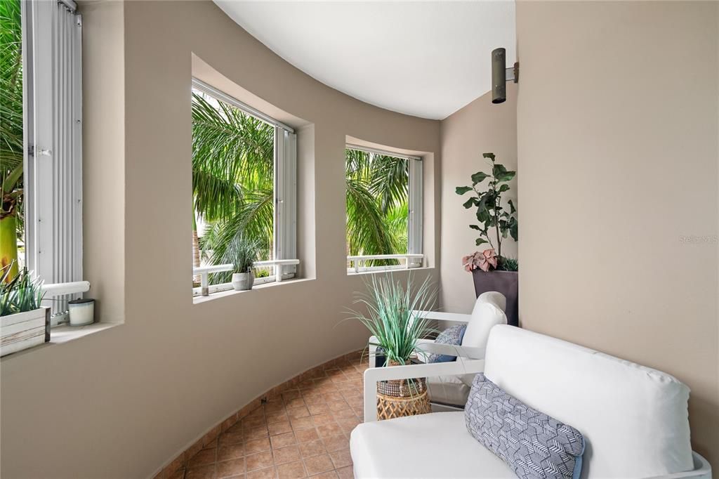 En Venta: $895,000 (3 camas, 2 baños, 1750 Pies cuadrados)