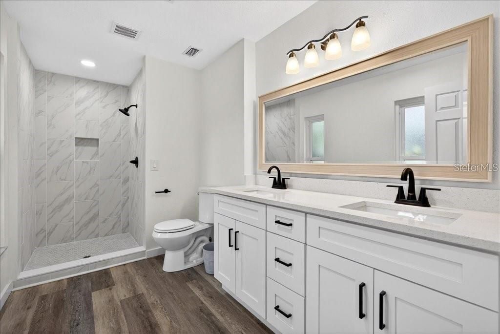 For Rent: $1,650 (3 beds, 2 baths, 1428 Square Feet)