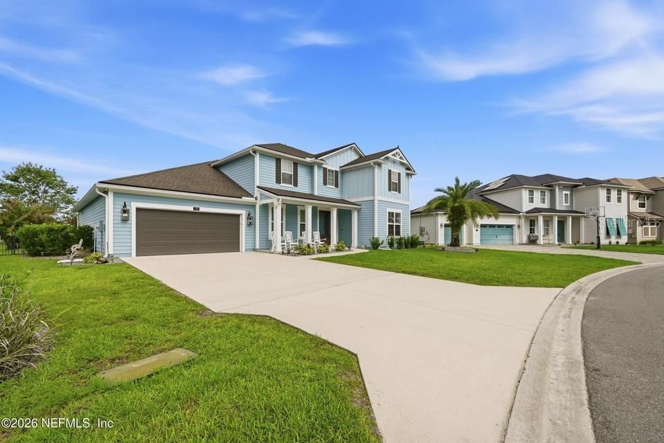 For Sale: $850,000 (5 beds, 5 baths, 3783 Square Feet)