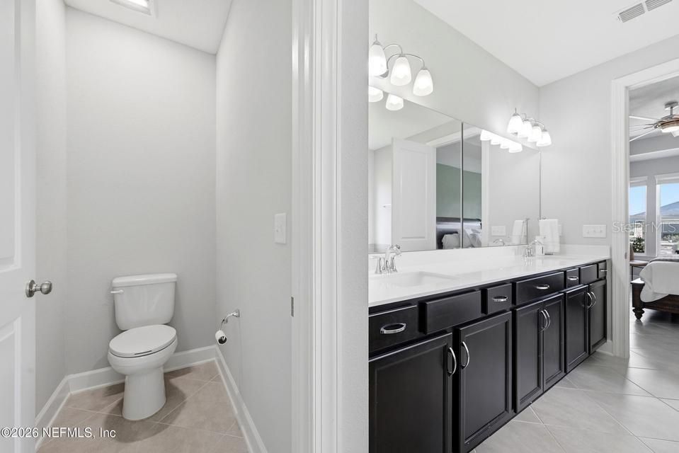 For Sale: $850,000 (5 beds, 5 baths, 3783 Square Feet)