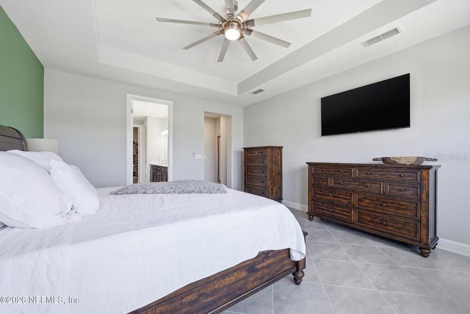 For Sale: $850,000 (5 beds, 5 baths, 3783 Square Feet)