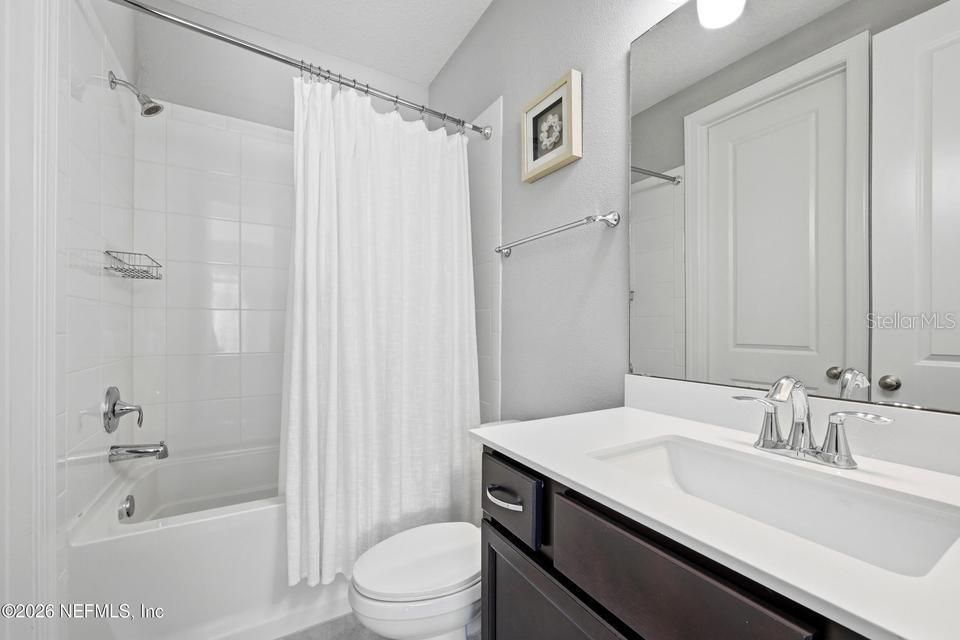 For Sale: $850,000 (5 beds, 5 baths, 3783 Square Feet)