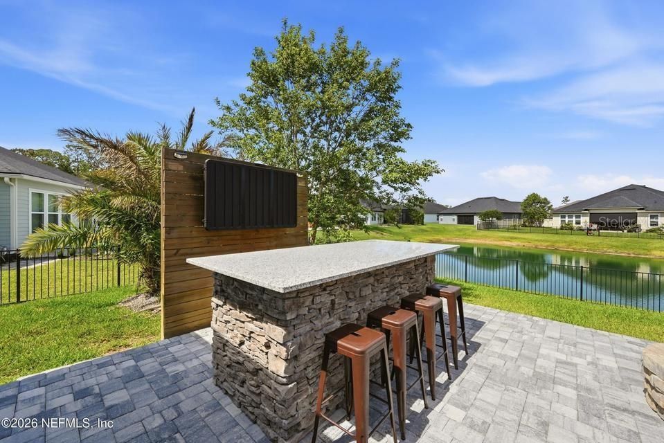 For Sale: $850,000 (5 beds, 5 baths, 3783 Square Feet)