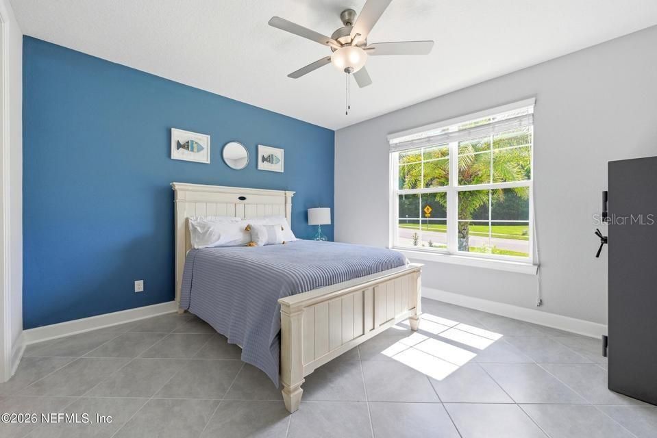 For Sale: $850,000 (5 beds, 5 baths, 3783 Square Feet)