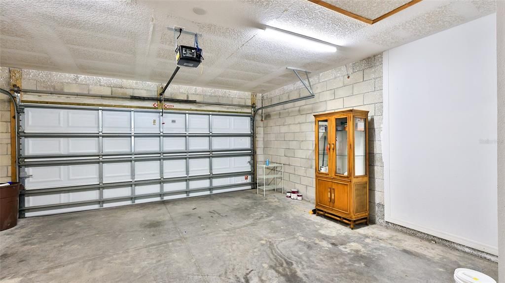 For Sale: $350,000 (4 beds, 2 baths, 1858 Square Feet)