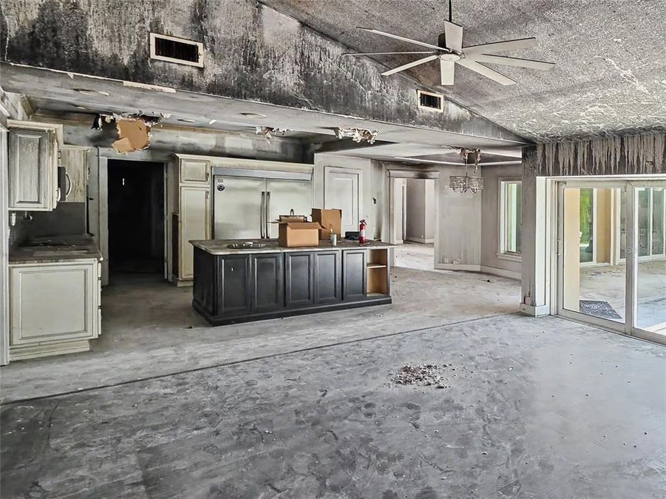 En Venta: $200,000 (4 camas, 3 baños, 3054 Pies cuadrados)
