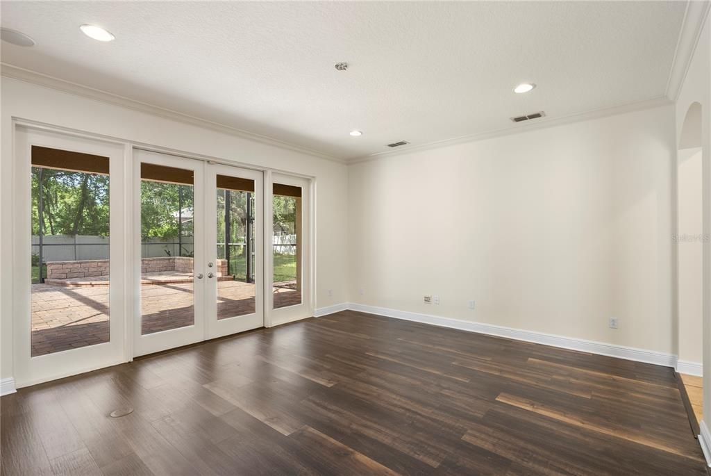 For Sale: $695,500 (5 beds, 3 baths, 3001 Square Feet)