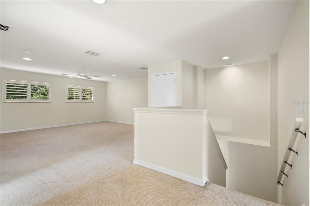 For Sale: $695,500 (5 beds, 3 baths, 3001 Square Feet)