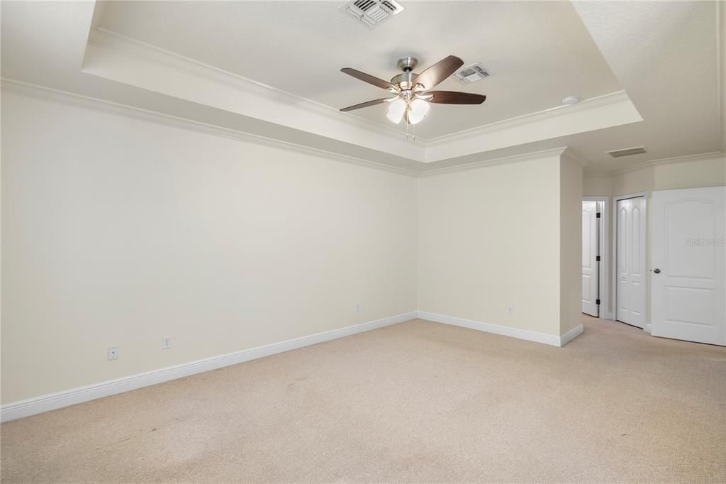 For Sale: $695,500 (5 beds, 3 baths, 3001 Square Feet)