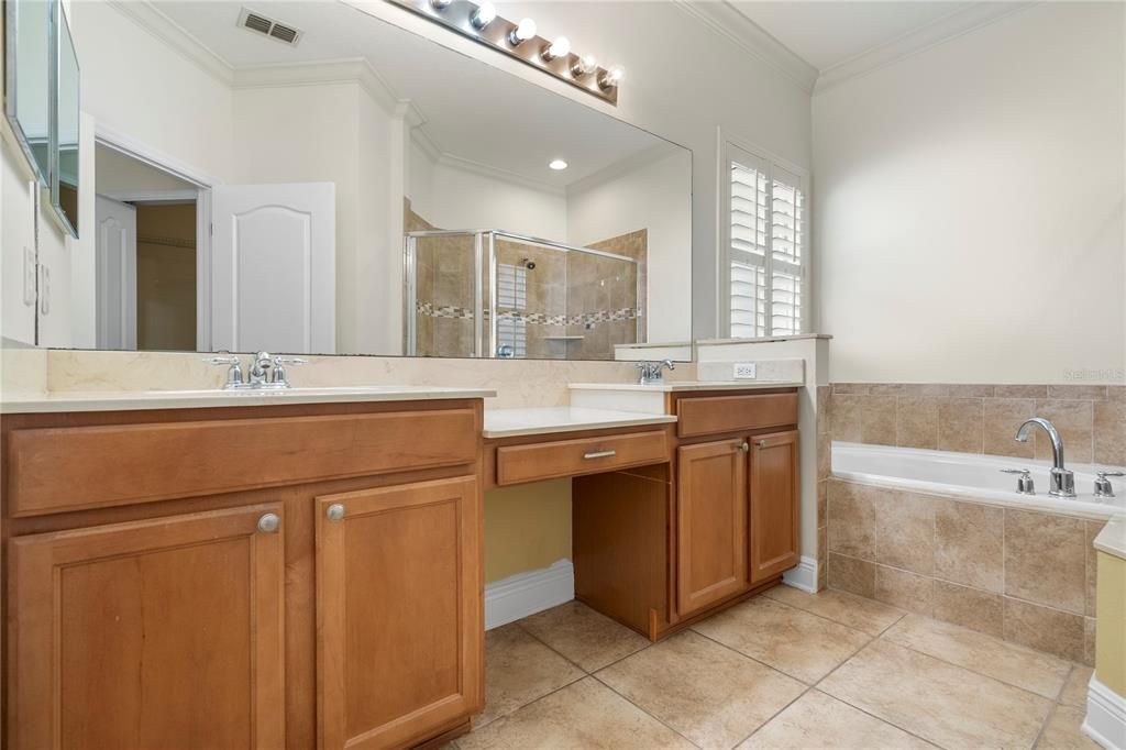 For Sale: $695,500 (5 beds, 3 baths, 3001 Square Feet)