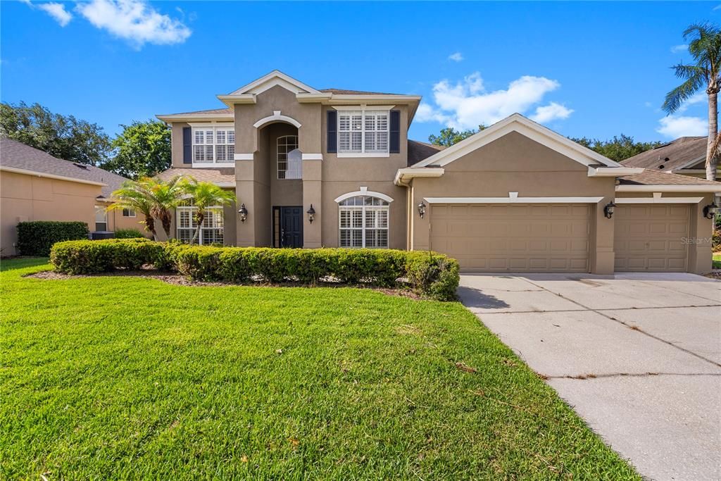 For Sale: $695,500 (5 beds, 3 baths, 3001 Square Feet)