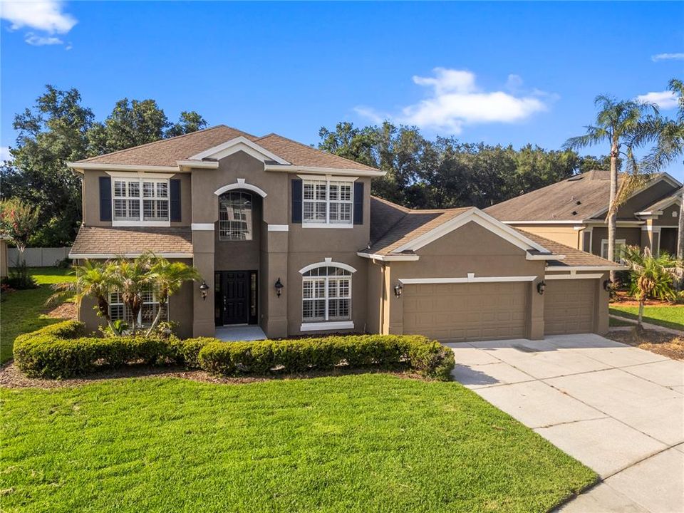 For Sale: $695,500 (5 beds, 3 baths, 3001 Square Feet)