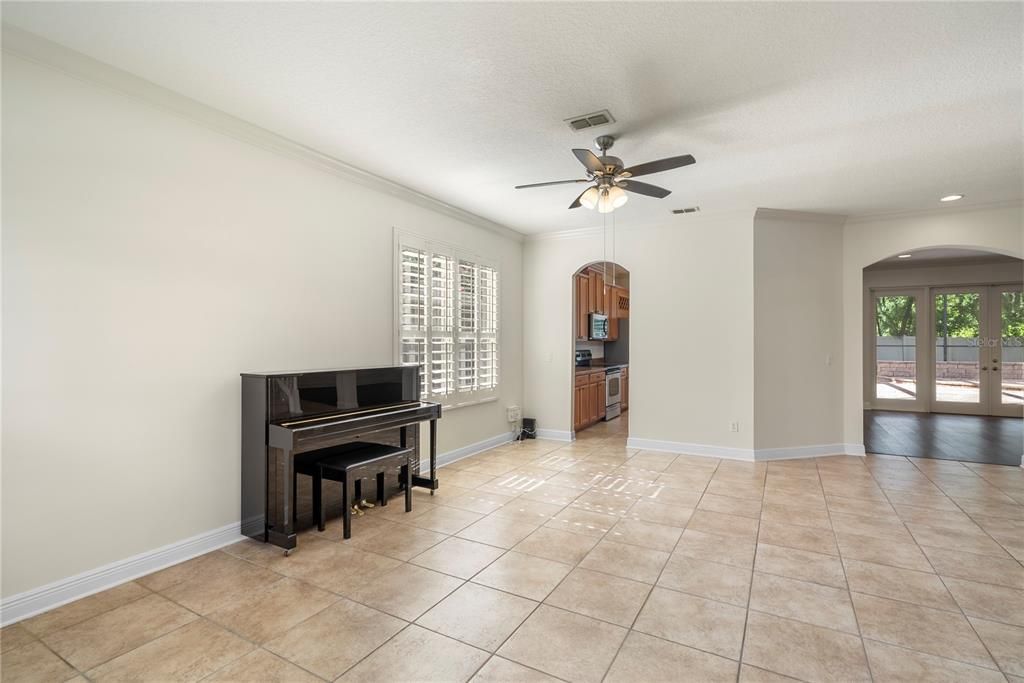 For Sale: $695,500 (5 beds, 3 baths, 3001 Square Feet)