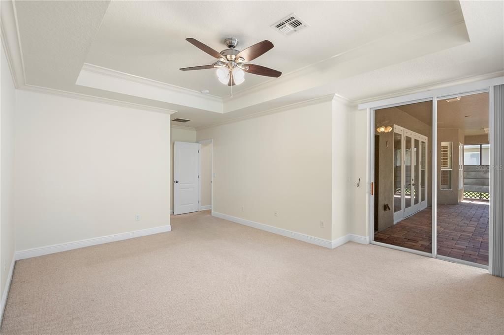 For Sale: $695,500 (5 beds, 3 baths, 3001 Square Feet)