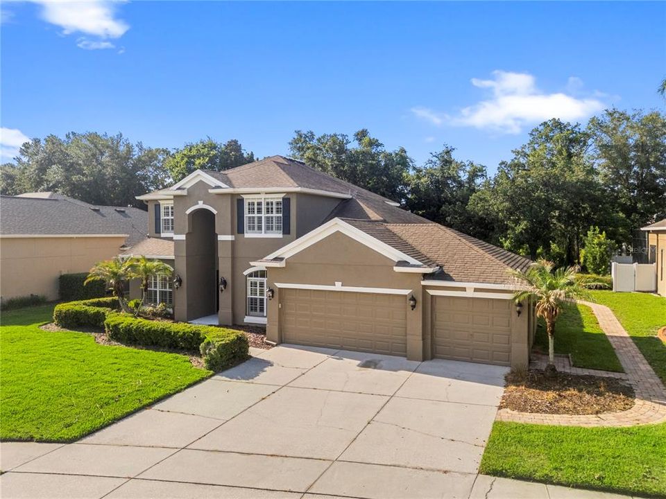 For Sale: $695,500 (5 beds, 3 baths, 3001 Square Feet)