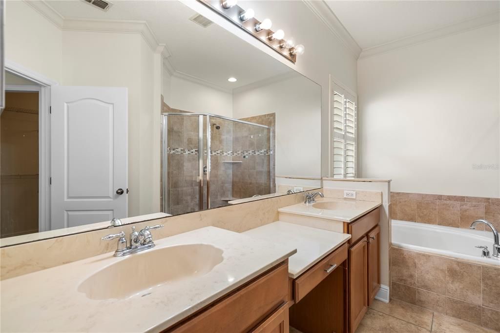 For Sale: $695,500 (5 beds, 3 baths, 3001 Square Feet)