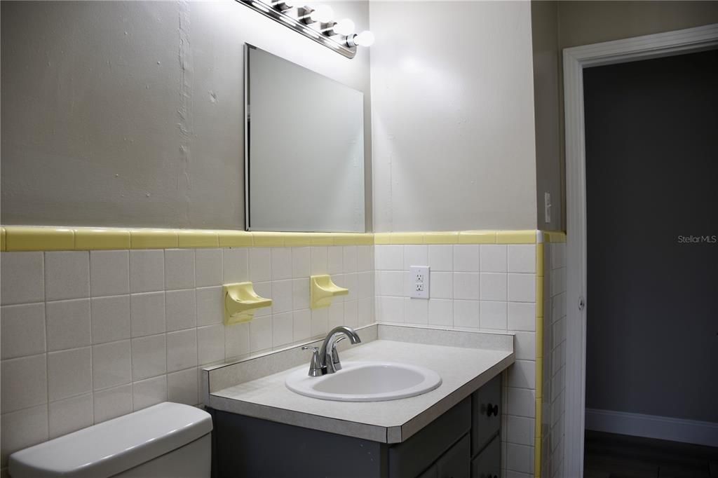 En Venta: $249,900 (3 camas, 2 baños, 1216 Pies cuadrados)