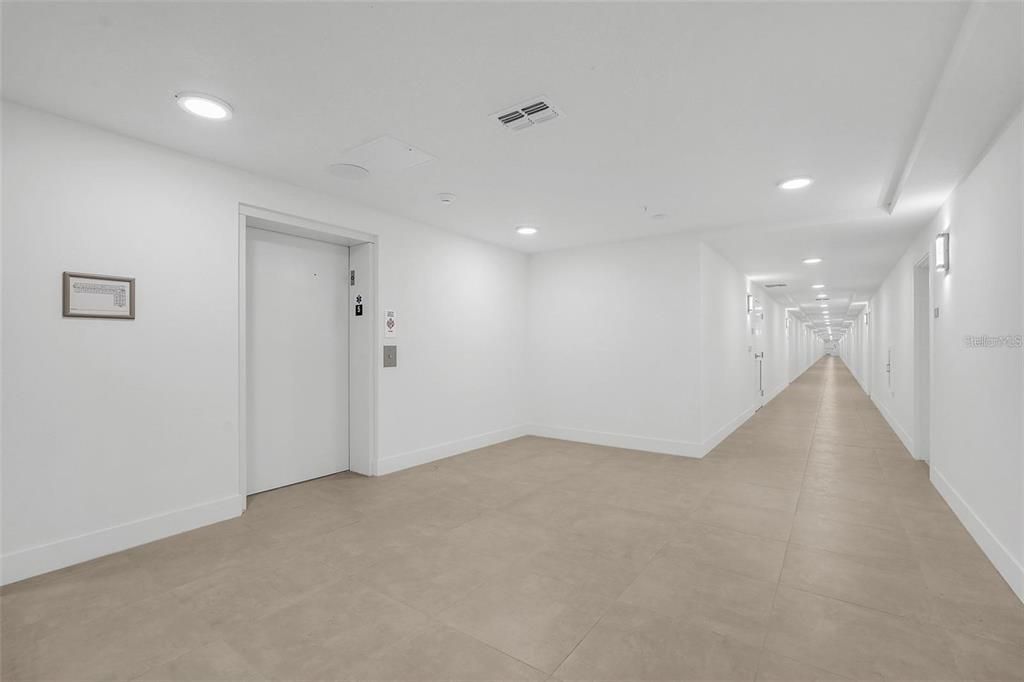 Active With Contract: $1,650 (2 beds, 2 baths, 1023 Square Feet)