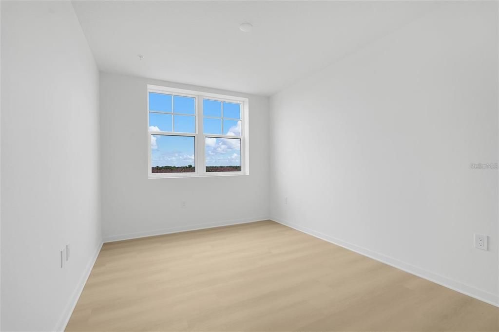 Active With Contract: $1,650 (2 beds, 2 baths, 1023 Square Feet)