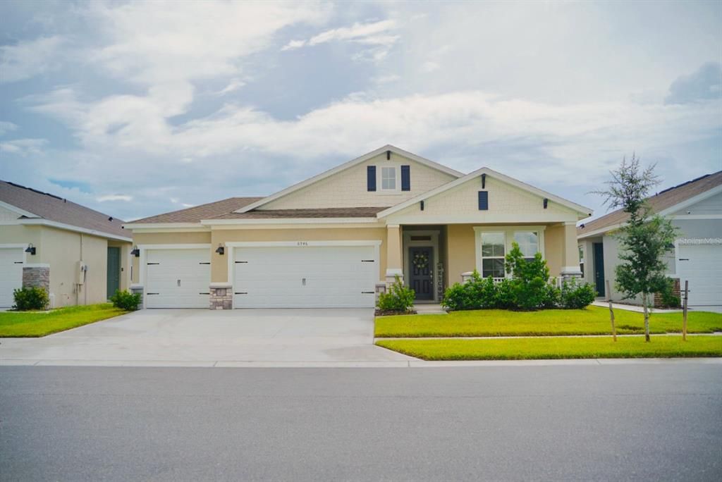 For Sale: $499,000 (4 beds, 3 baths, 2106 Square Feet)