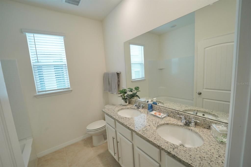 For Sale: $499,000 (4 beds, 3 baths, 2106 Square Feet)