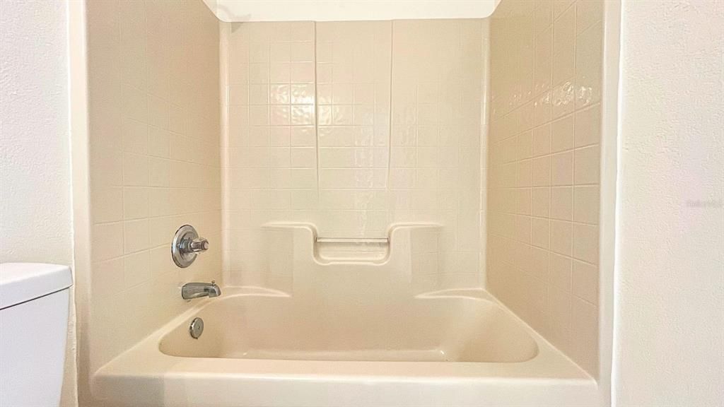 For Sale: $234,950 (3 beds, 2 baths, 1229 Square Feet)