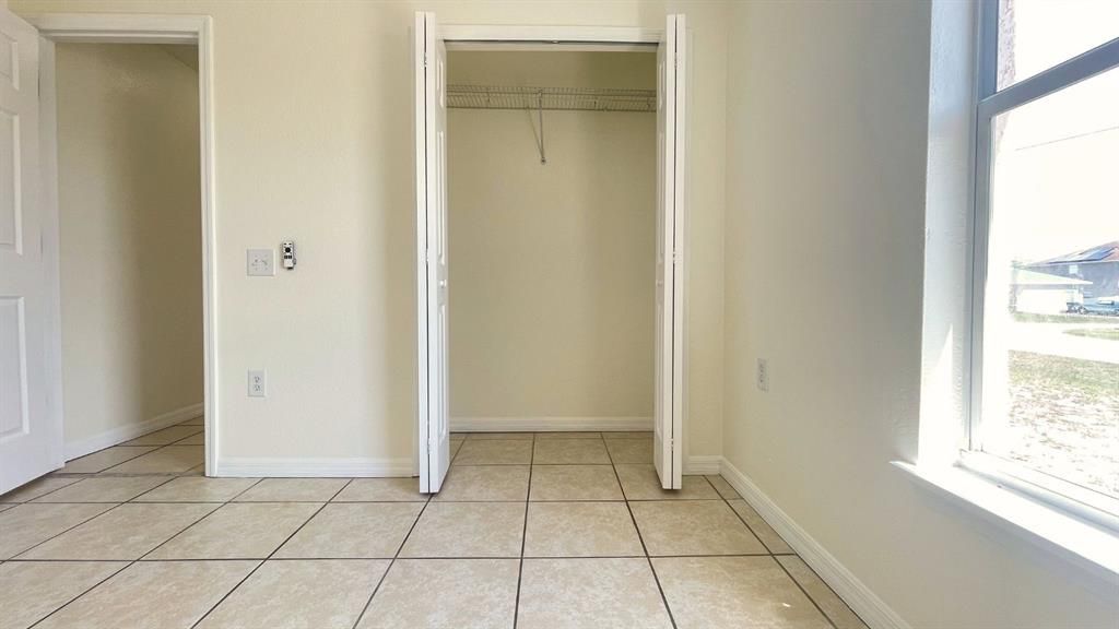 For Sale: $234,950 (3 beds, 2 baths, 1229 Square Feet)